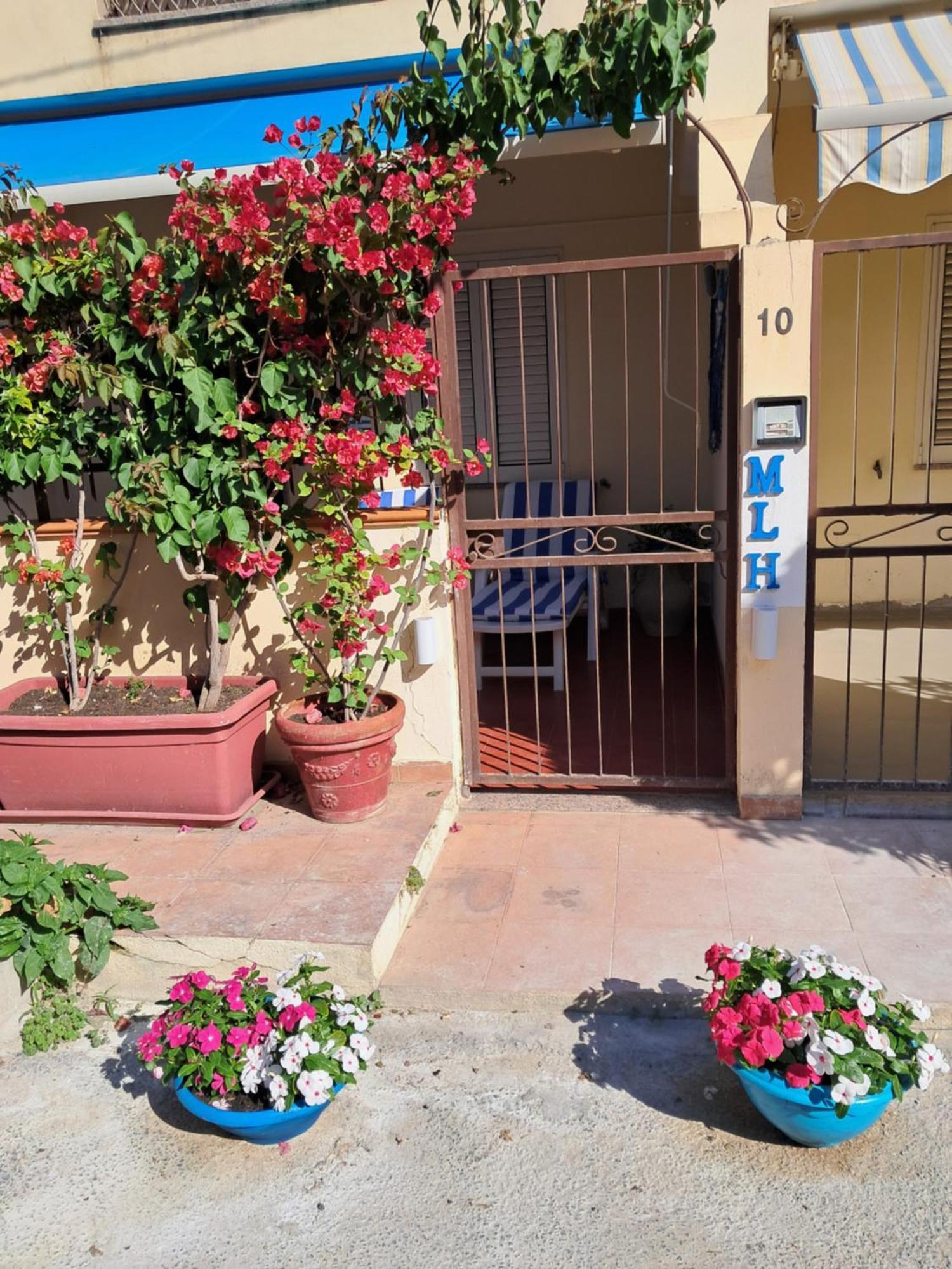 My Little House - Appartamento Con Patio E Parcheggio Privato A 5 Minuti Dalla Spiaggia E Dal Centro Tropea Luaran gambar